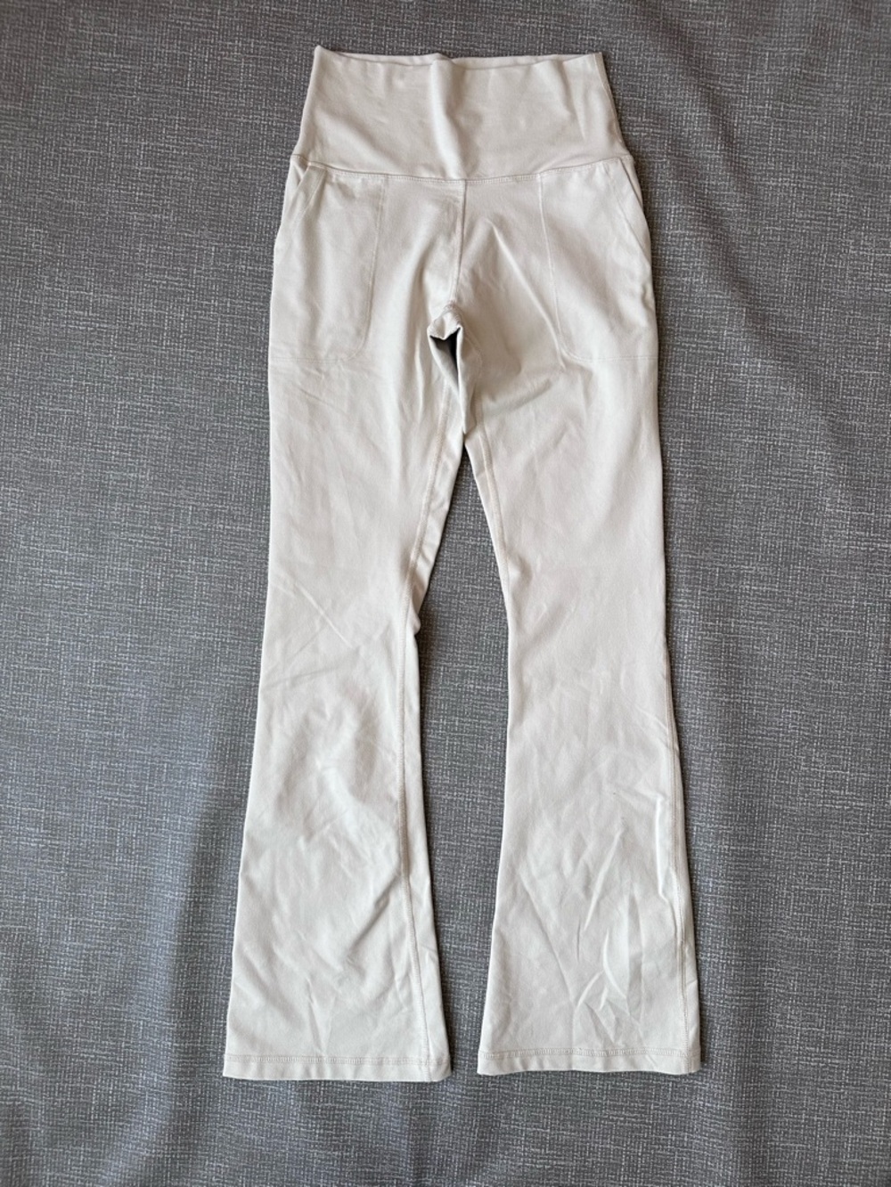 OFFLINE by Aerie Flare Leggings Womens M Ivory High Rise Yoga Pants Pockets